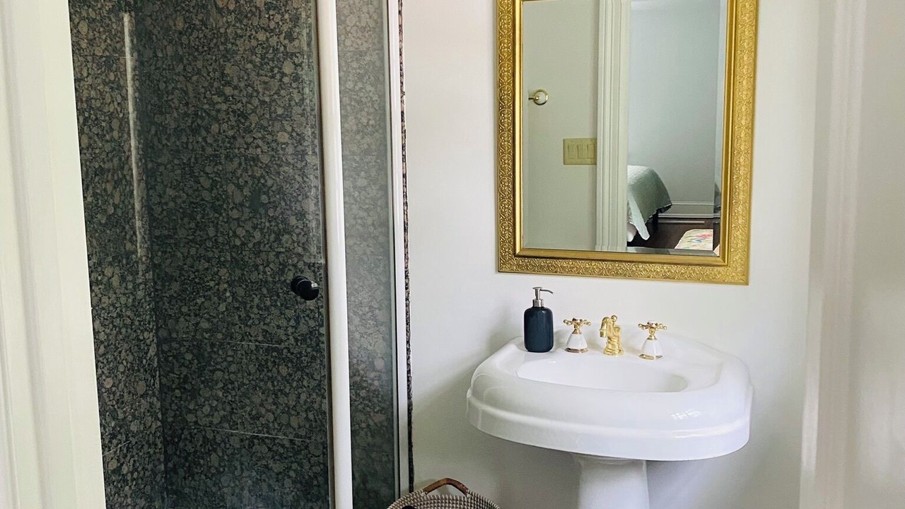 Photo of Bathroom in Old Town
