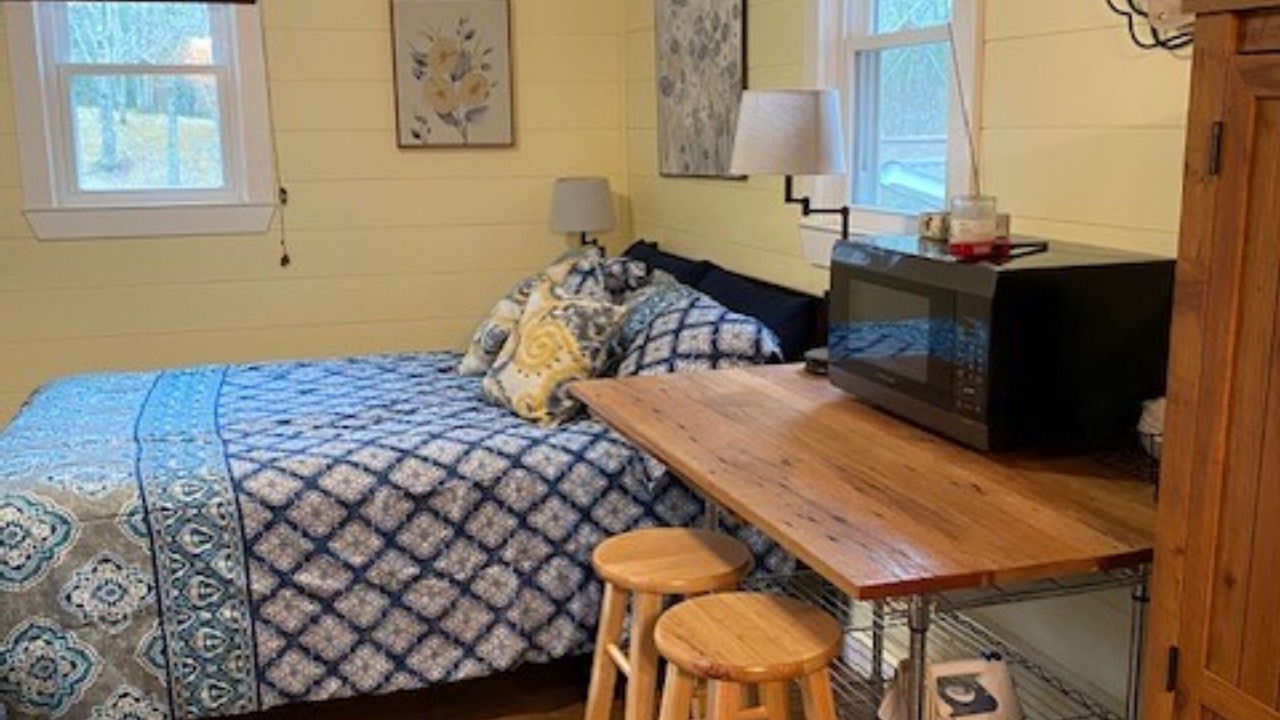 Photo of Bedroom in Lansing