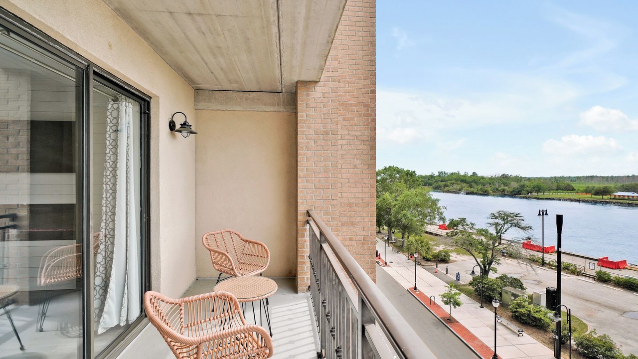 Photo of Patio Balcony in Wilmington Historic District
