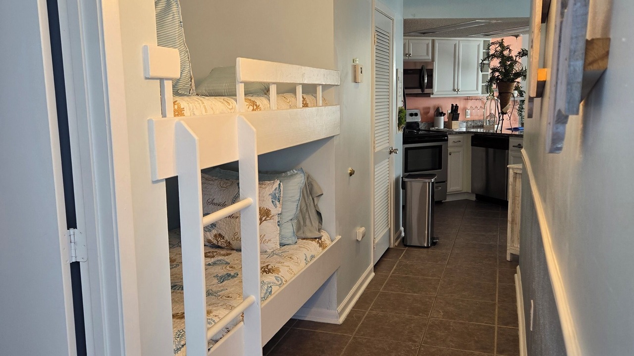 Photo of Bedroom in McCutcheon Field