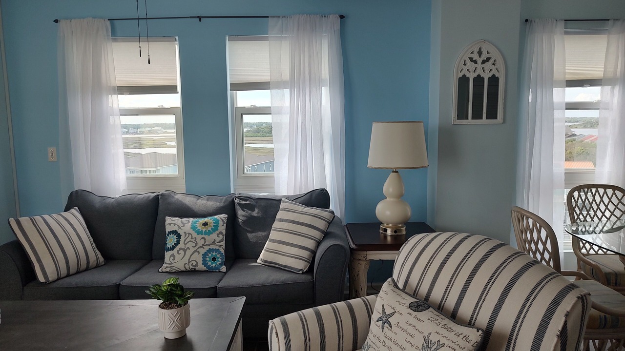 Photo of Livingroom in McCutcheon Field
