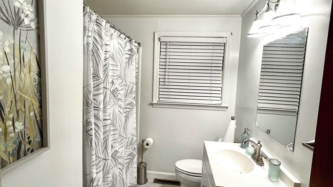 Photo of Bathroom in Carthage