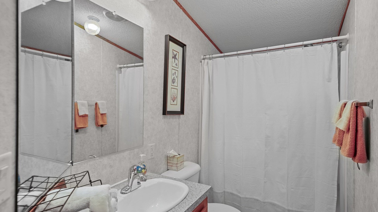 Photo of Bathroom in Roper