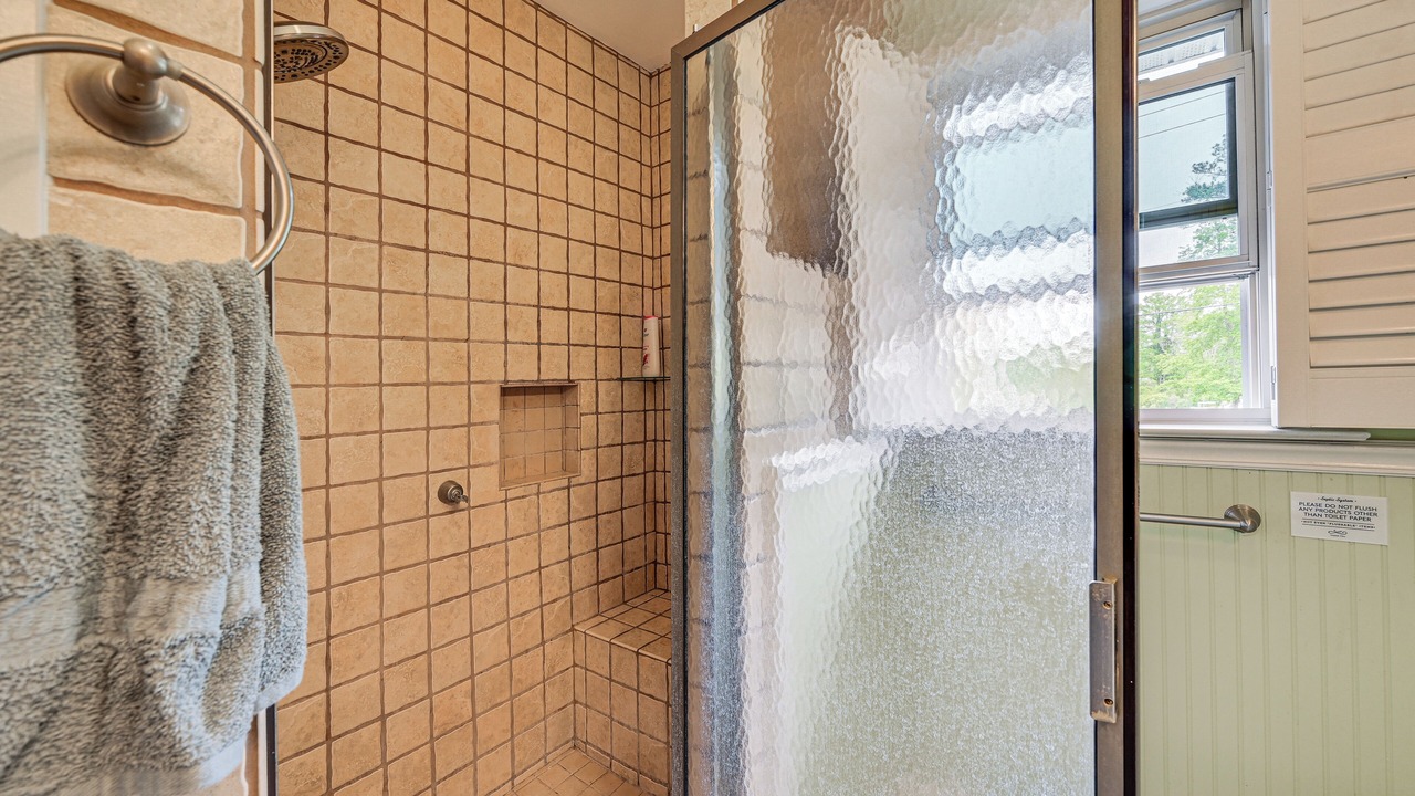 Photo of Bathroom in River Road