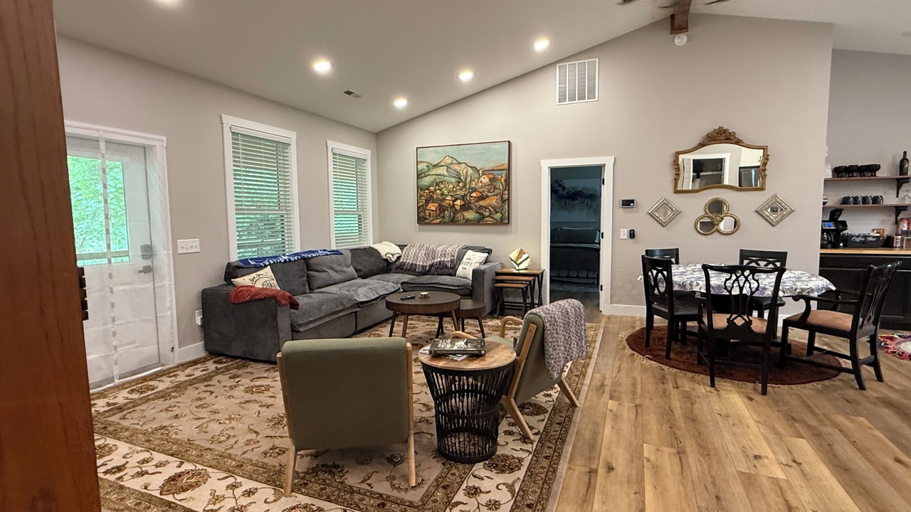 Photo of Livingroom in Franklin