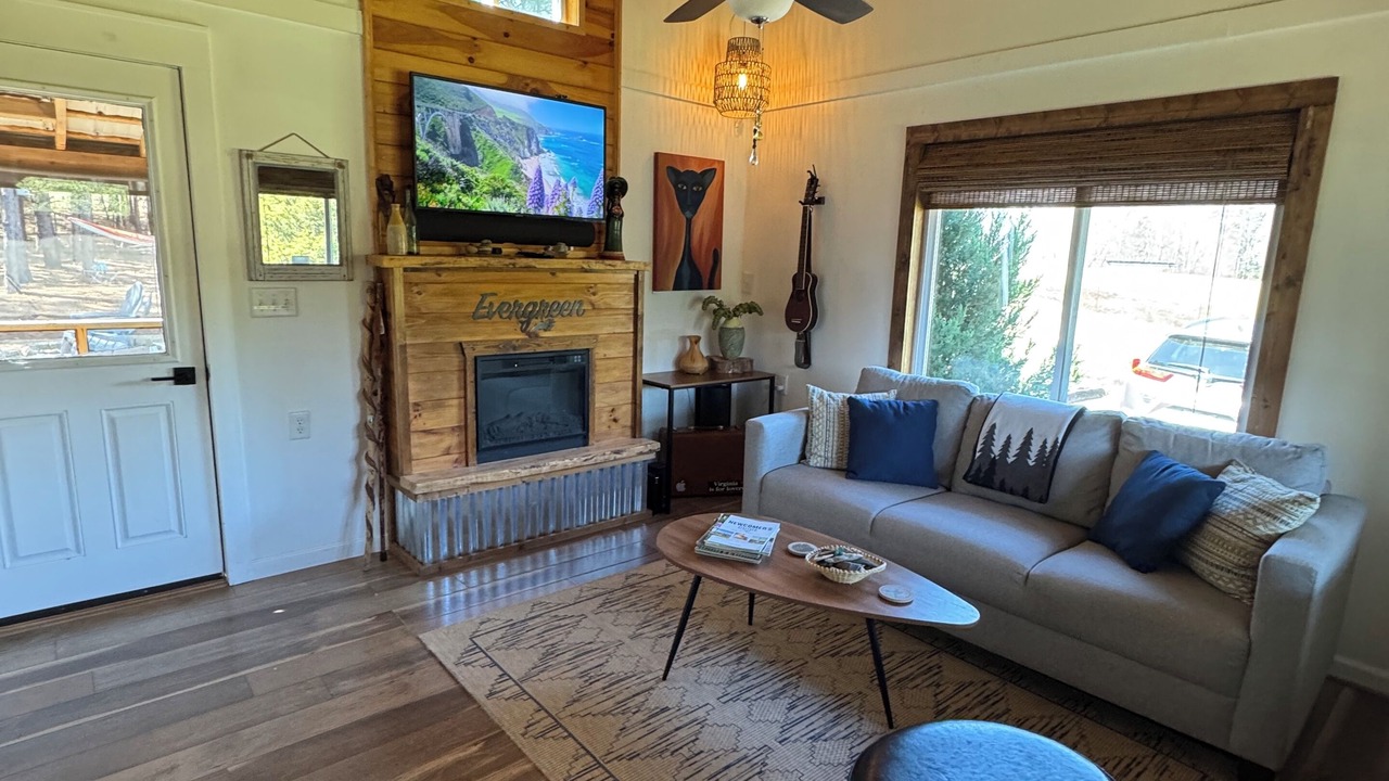 Photo of Livingroom in Barium Springs