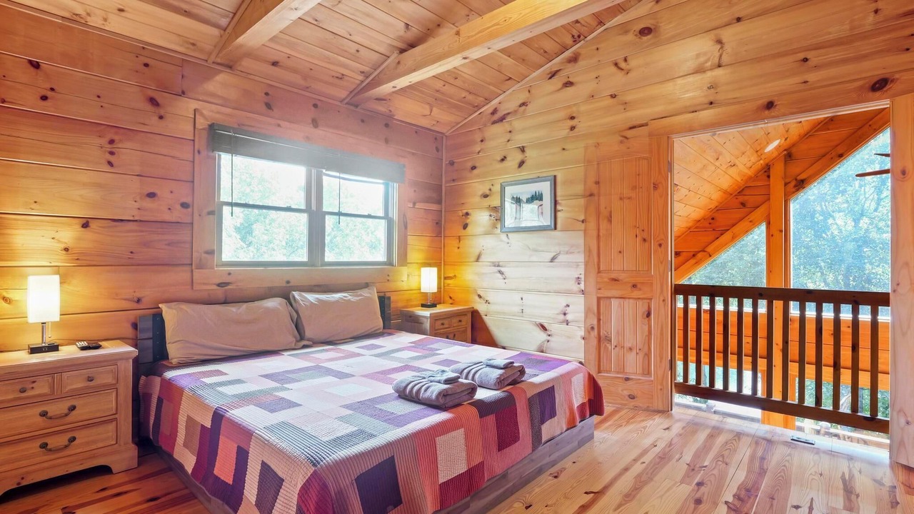 Photo of Bedroom in Lake Lure