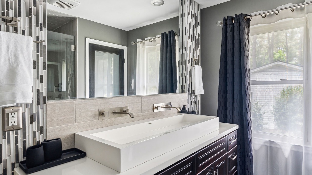 Photo of Bathroom in Whispering Pines