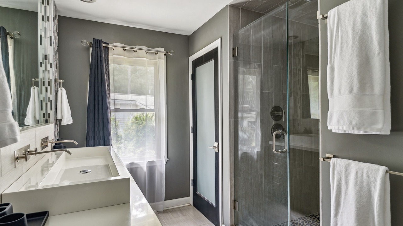 Photo of Bathroom in Whispering Pines