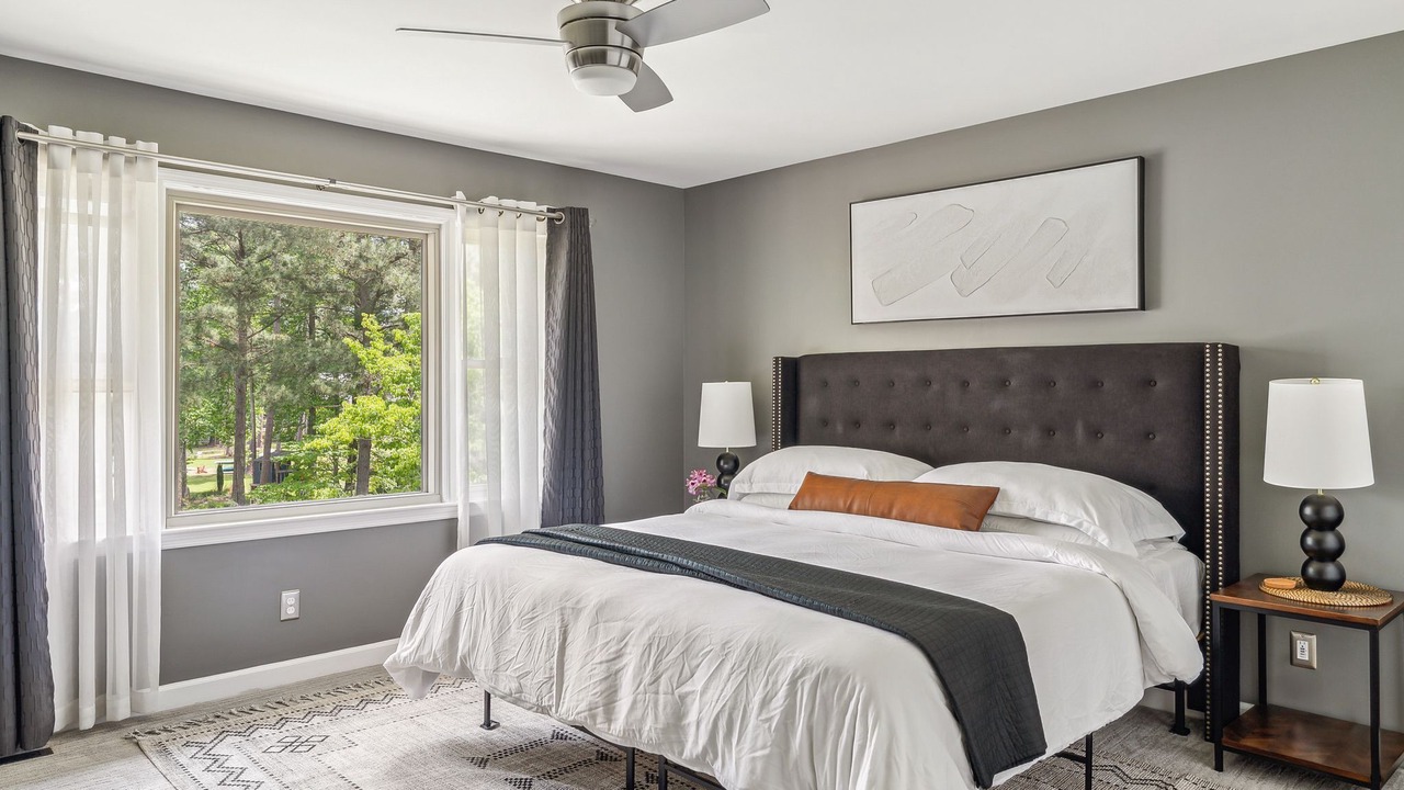 Photo of Bedroom in Whispering Pines
