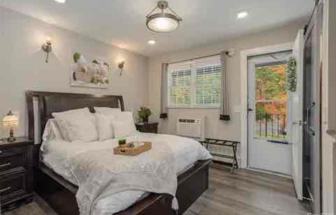 Photo of Bedroom in Flat Rock
