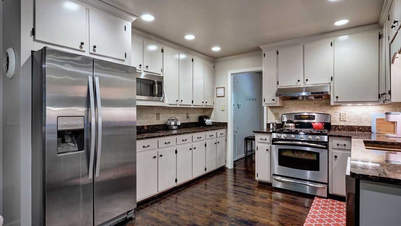 Photo of Kitchen in Scaly Mountain