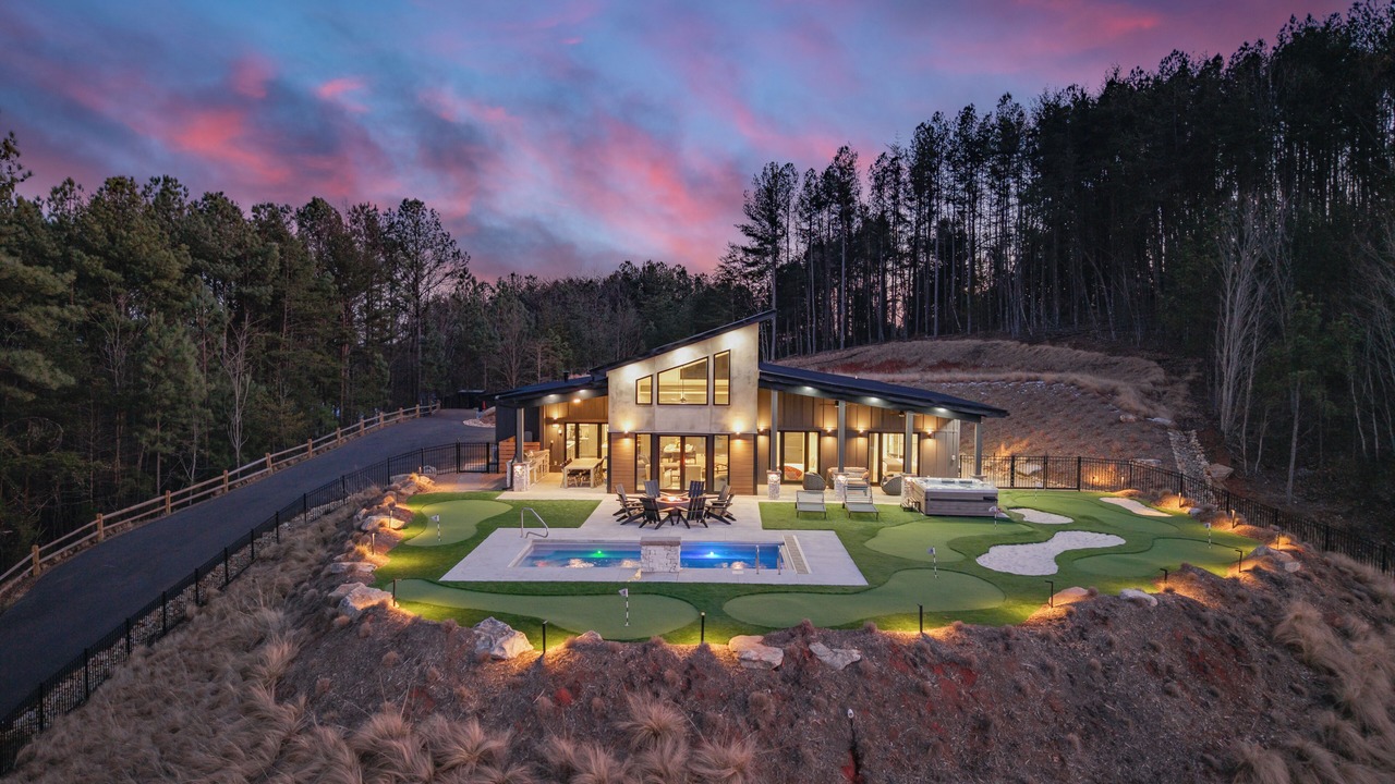 Photo of Outdoor in The Peaks at Lake Lure