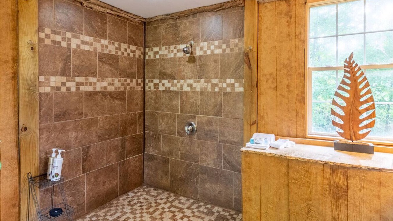 Photo of Bathroom in Cullowhee