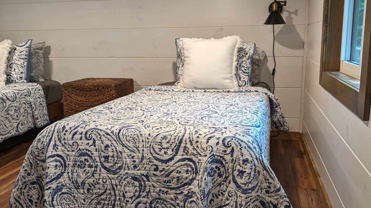 Photo of Bedroom in Old Fort