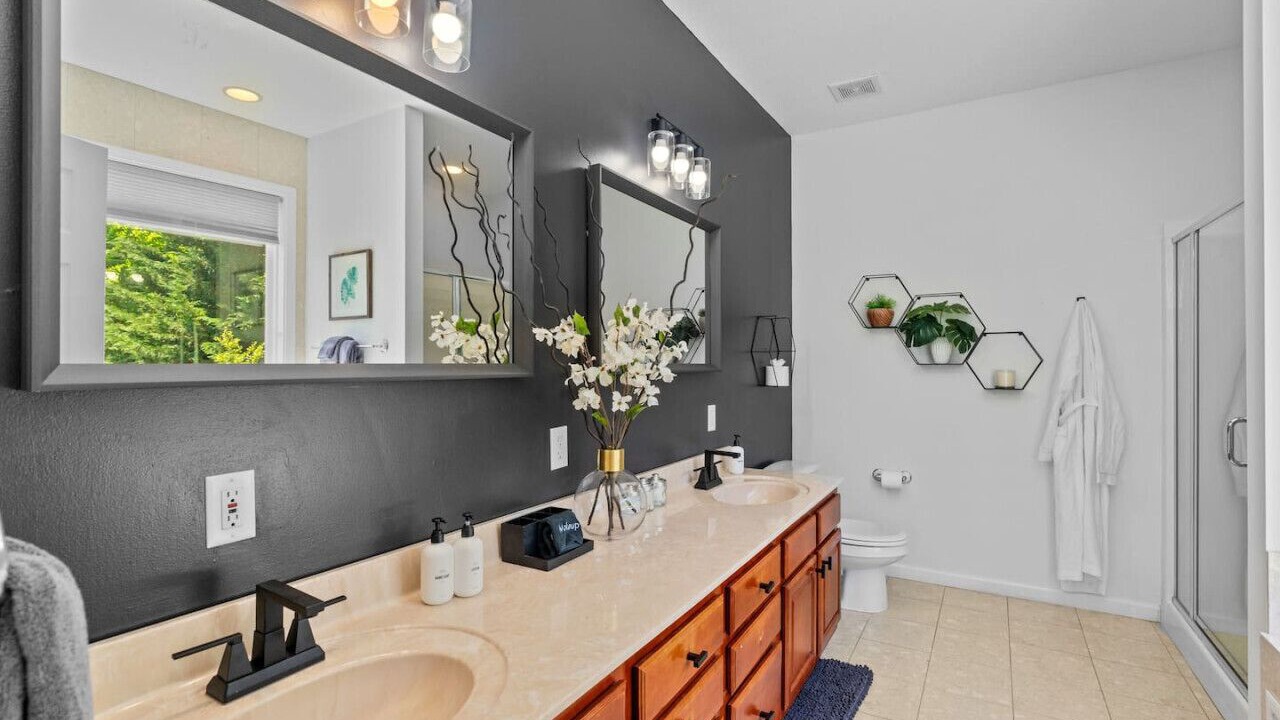 Photo of Bathroom in Swannanoa