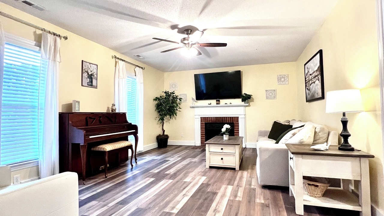 Photo of Livingroom in Manteo