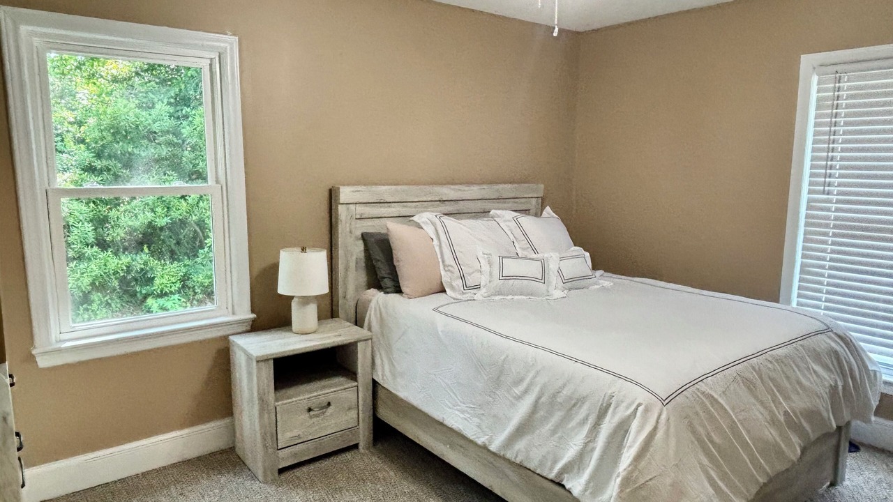 Photo of Bedroom in Manteo