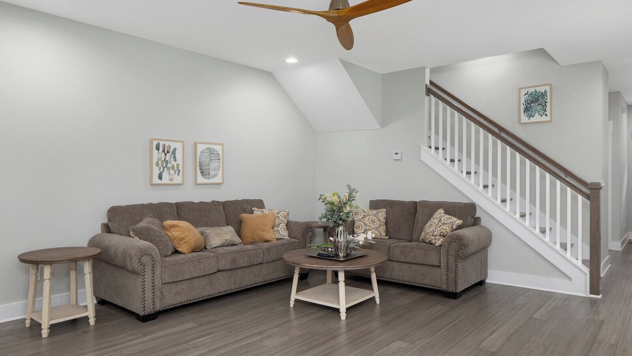 Photo of Livingroom in Talbot's Corner