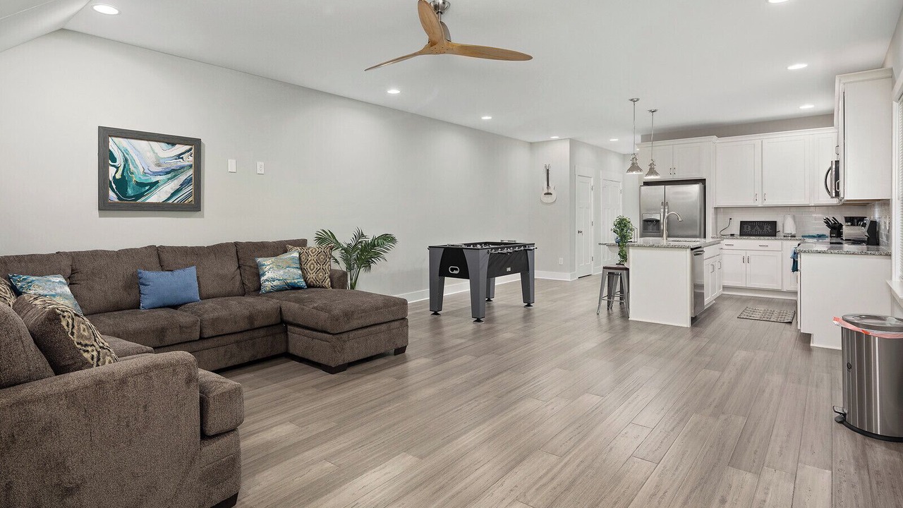 Photo of Livingroom in Talbot's Corner