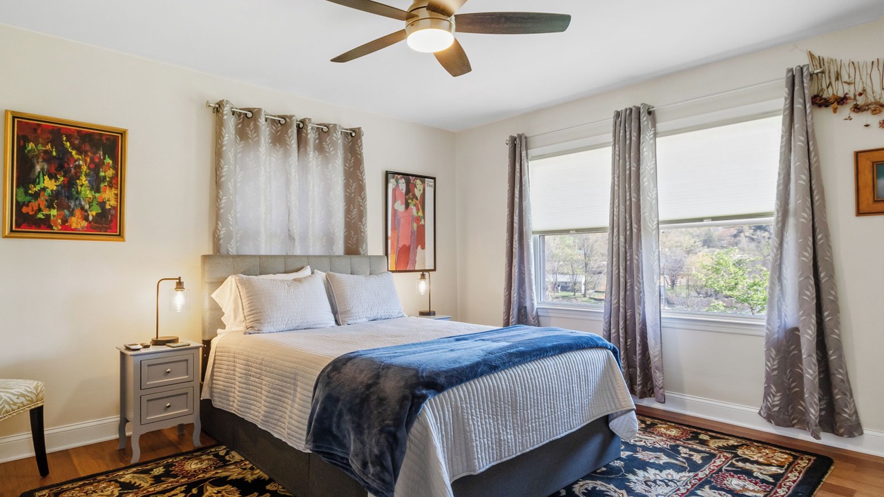 Photo of Bedroom in Asheville