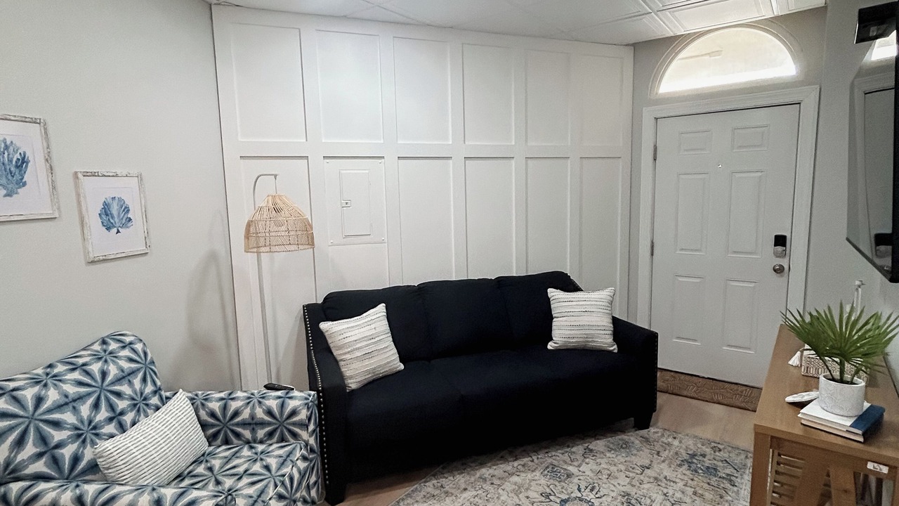 Photo of Livingroom in McCutcheon Field