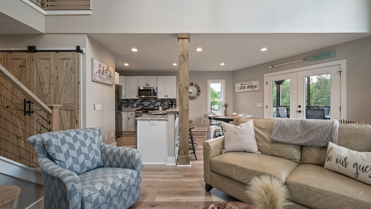 Photo of Livingroom in Rhodhiss