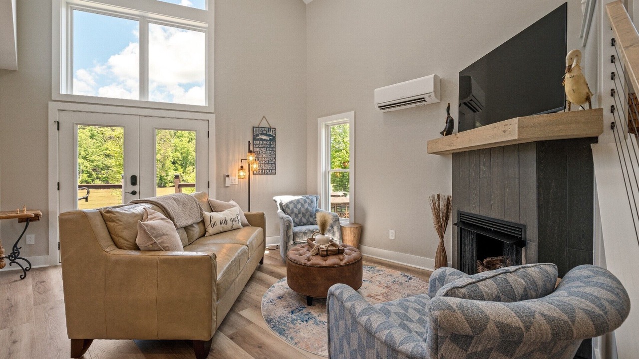Photo of Livingroom in Rhodhiss