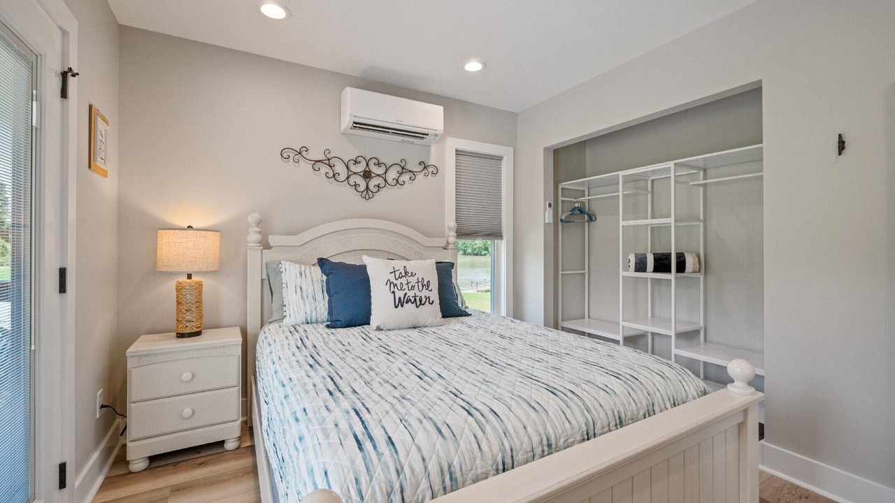 Photo of Bedroom in Rhodhiss