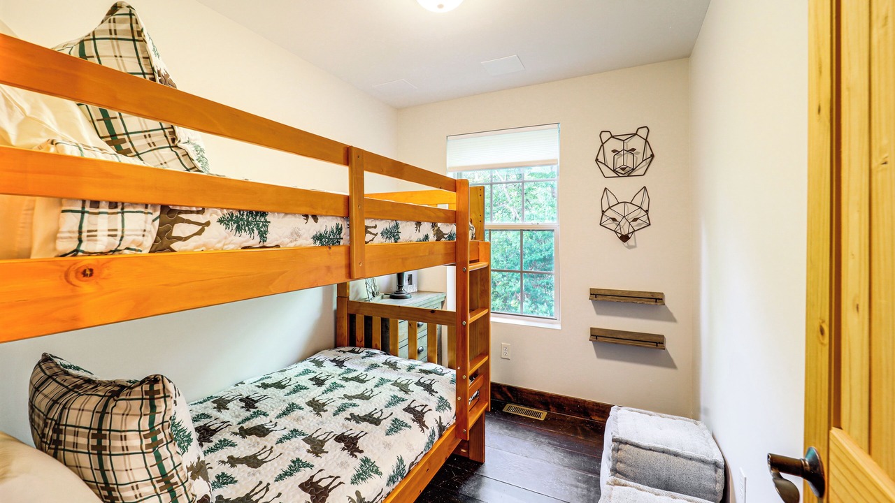 Photo of Bedroom in Warrensville