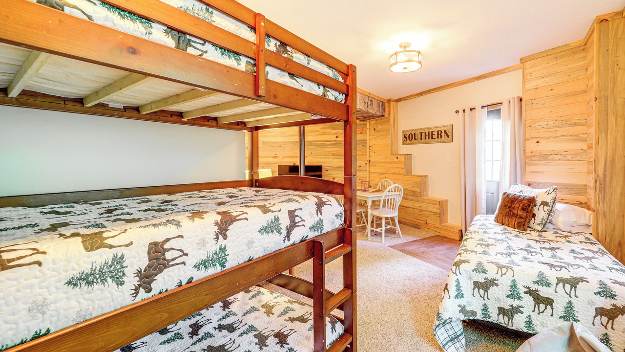 Photo of Bedroom in Warrensville