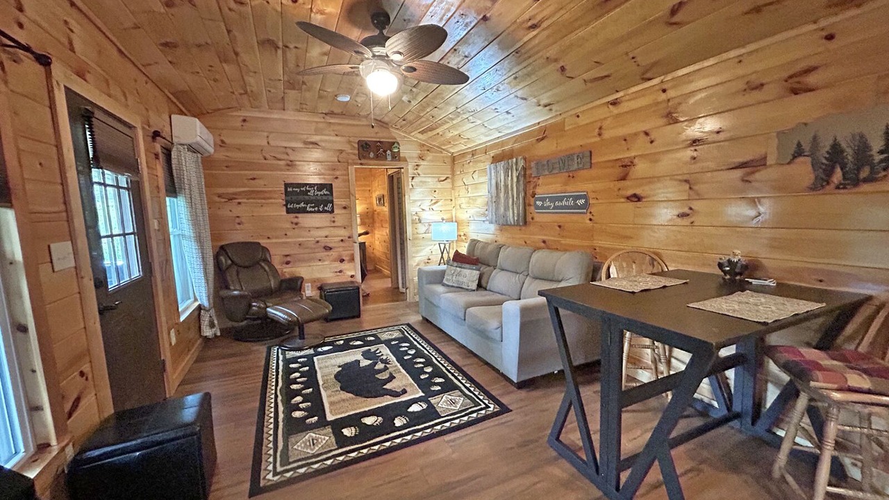 Photo of Livingroom in Whittier