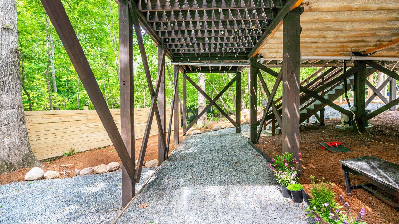 Photo of Patio Balcony in Bynum