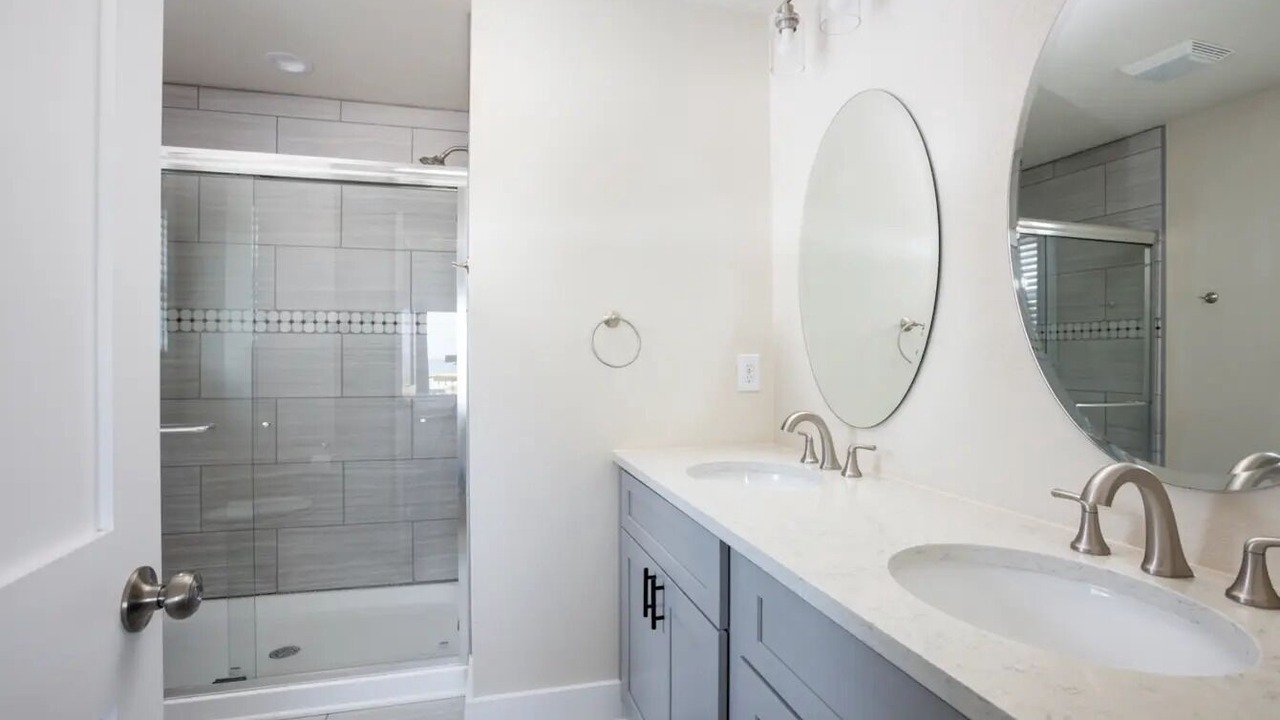 Photo of Bathroom in Carova Beach