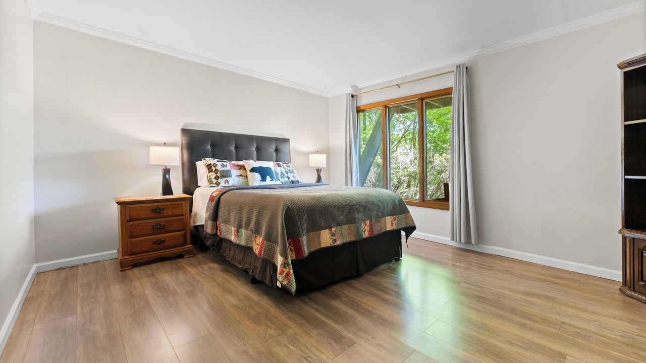 Photo of Bedroom in Maggie Valley