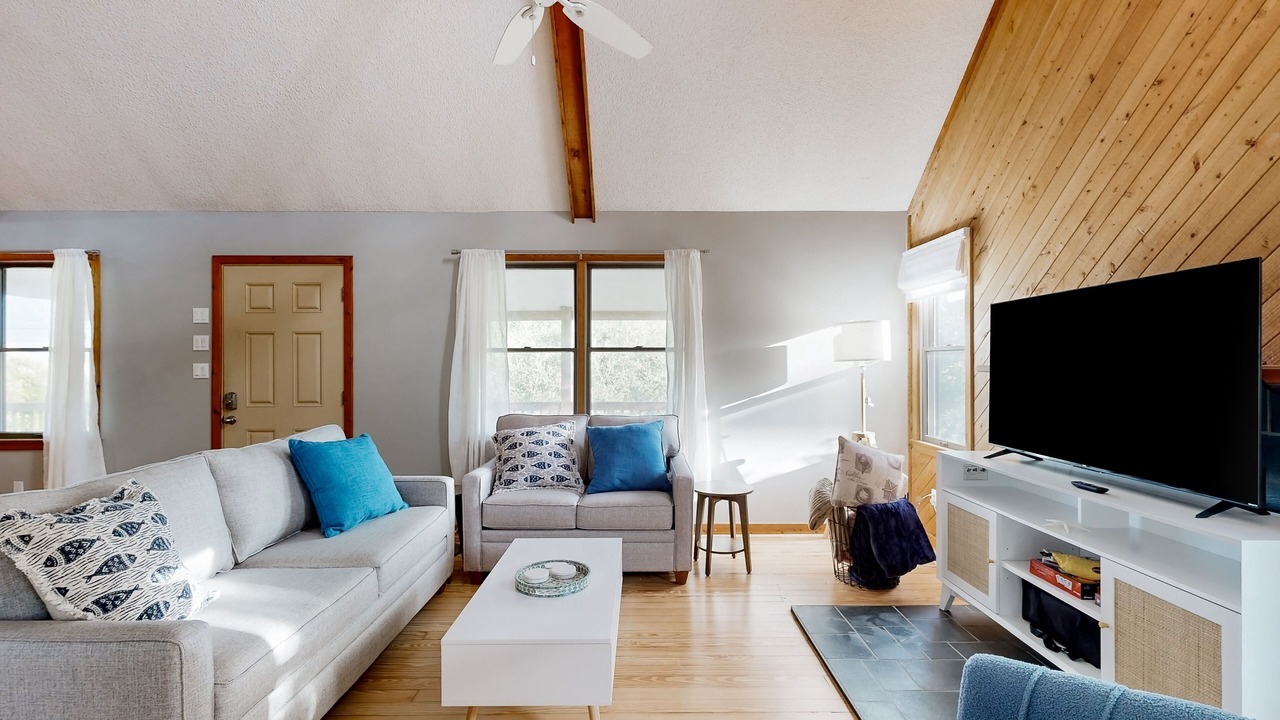 Photo of Livingroom in Buxton