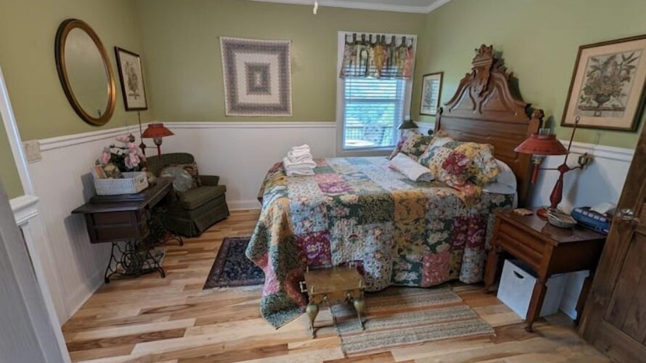 Photo of Bedroom in Independence