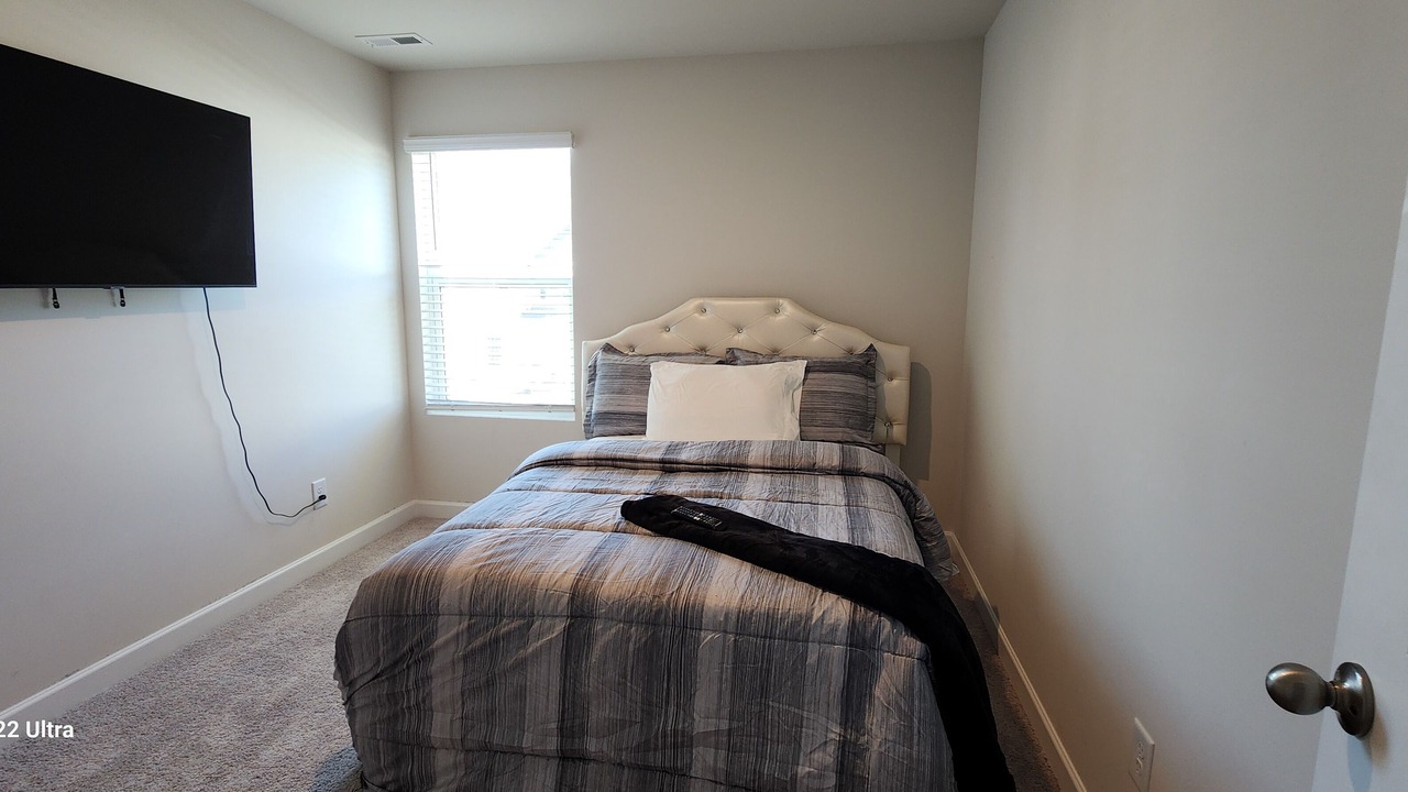 Photo of Bedroom in Oakdale