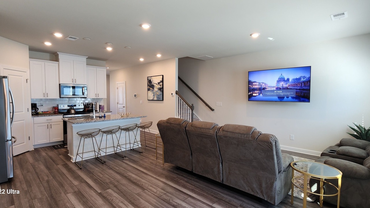 Photo of Livingroom in Oakdale