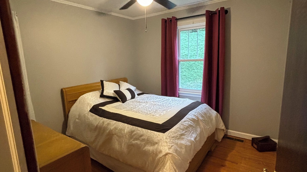 Photo of Bedroom in Crumpler
