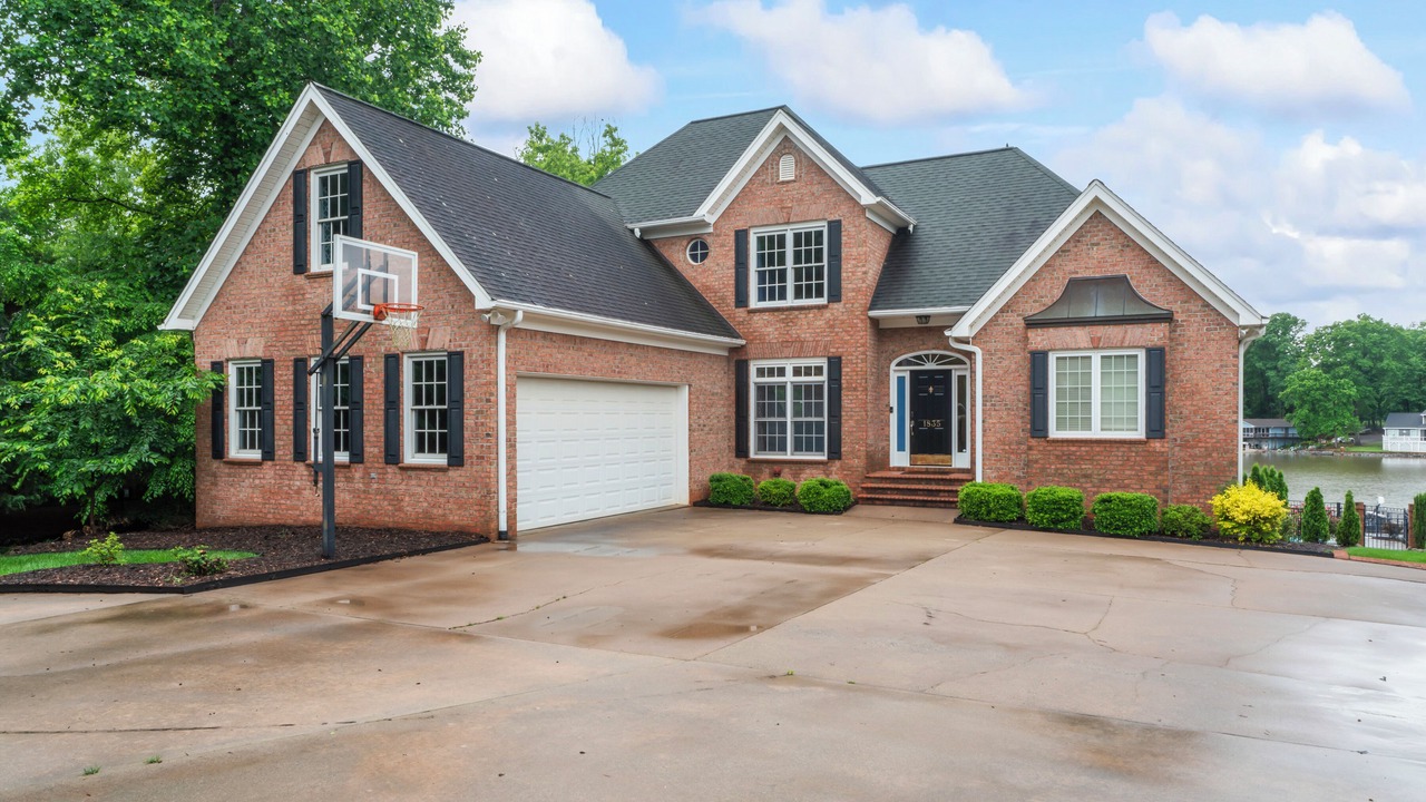 Photo of Outdoor in Southmont
