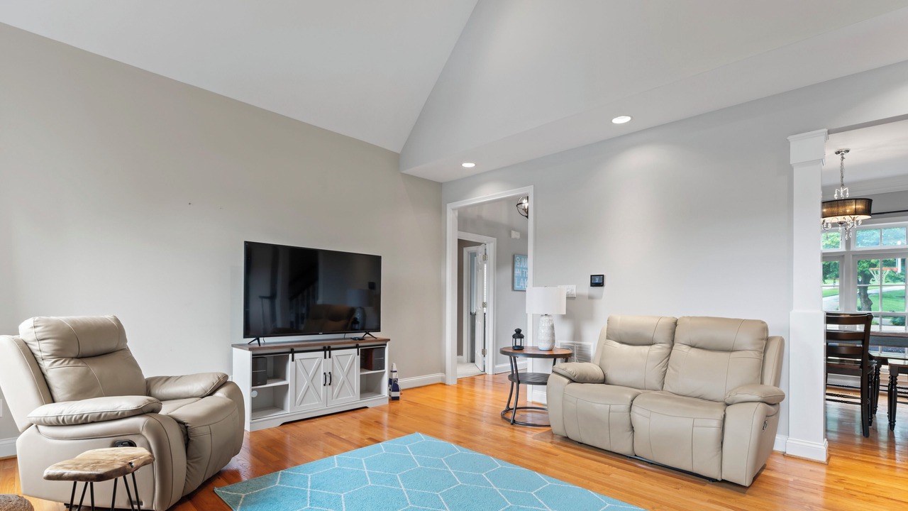Photo of Bedroom in Southmont