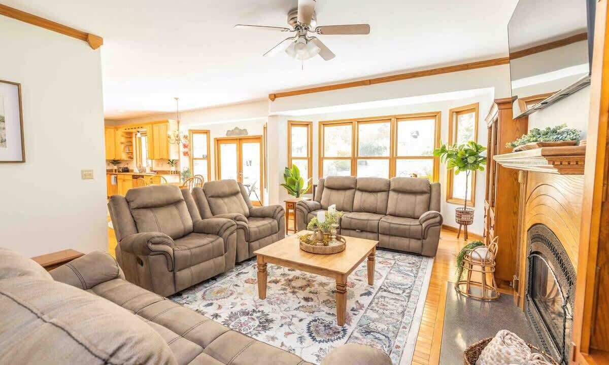 Photo of Livingroom in Skyland
