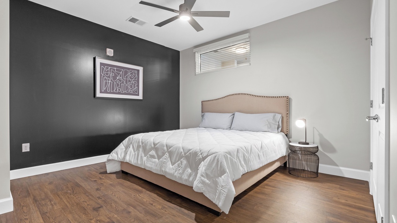 Photo of Bedroom in Eighth Avenue