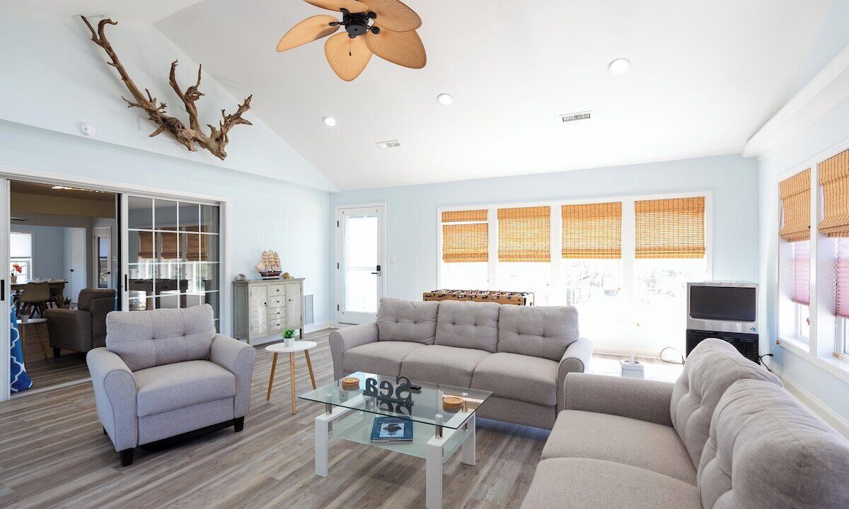 Photo of Livingroom in Buxton