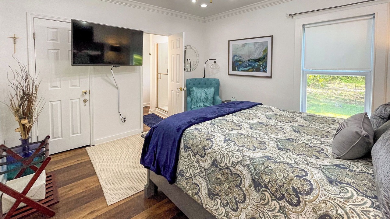 Photo of Bedroom in Swansboro