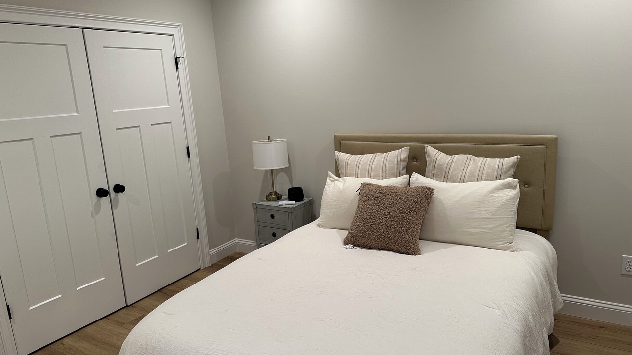 Photo of Bedroom in Seven Lakes