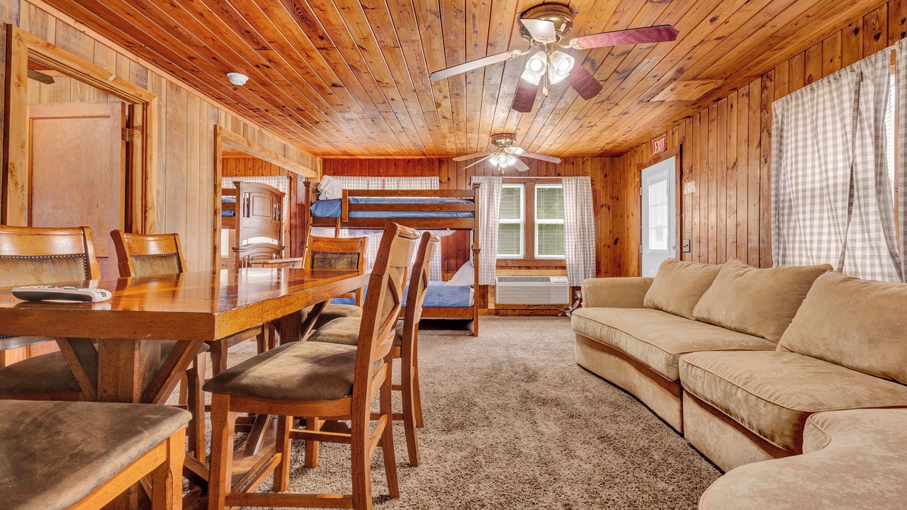 Photo of Livingroom in Smithville