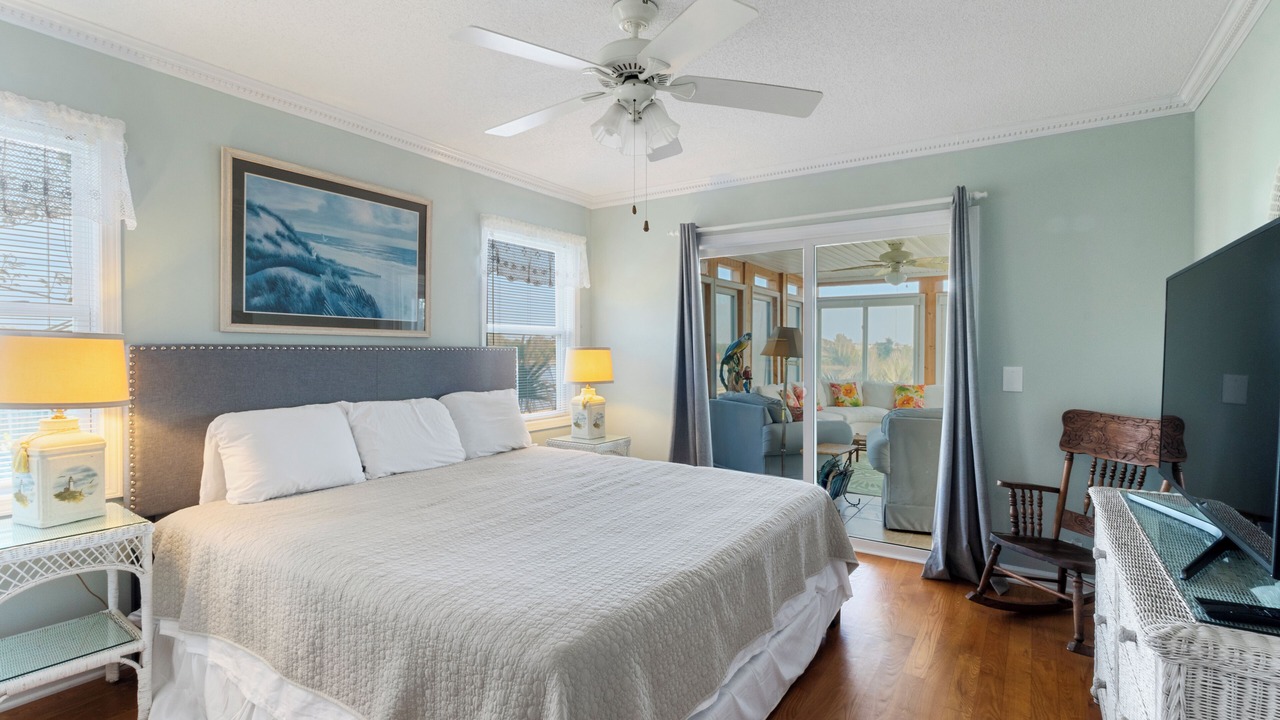 Photo of Bedroom in Ocean Isle Beach
