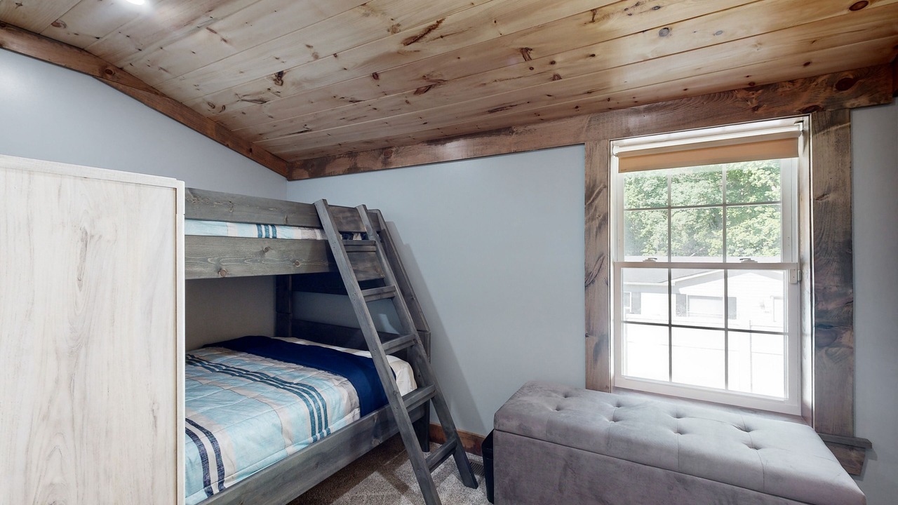 Photo of Bedroom in Salem